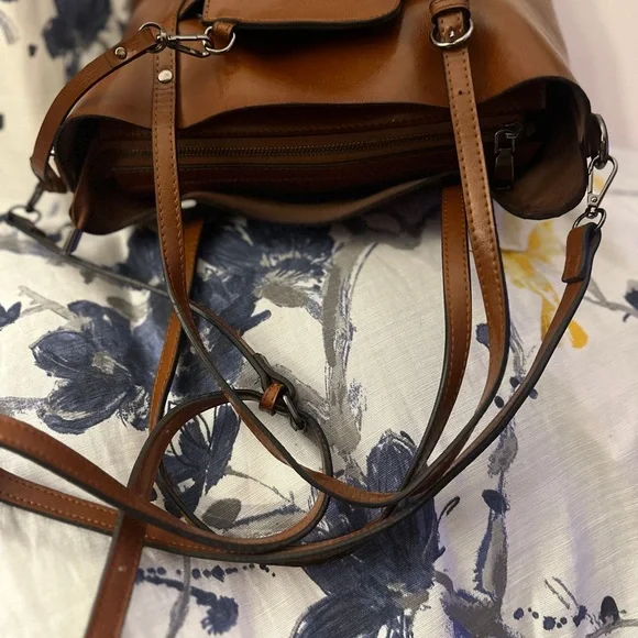 Genuine Leather Artisan Made Boutique Shoulder Bag - Picture 5 of 5